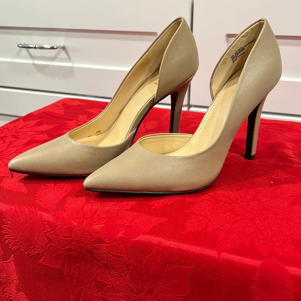 Ana 4” Taupe Pumps